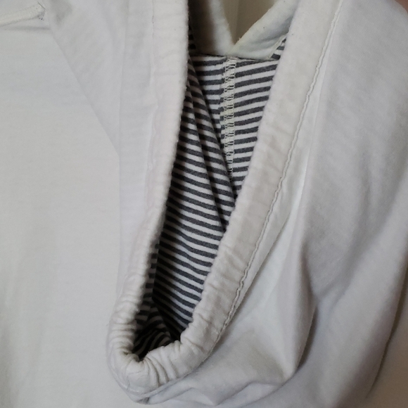 American Eagle Hoodie - Picture 5 of 5